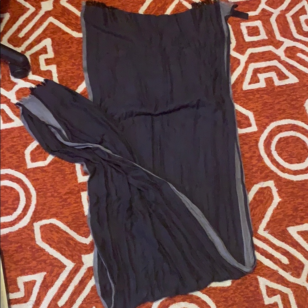 H&M Scarf - Picture 2 of 3